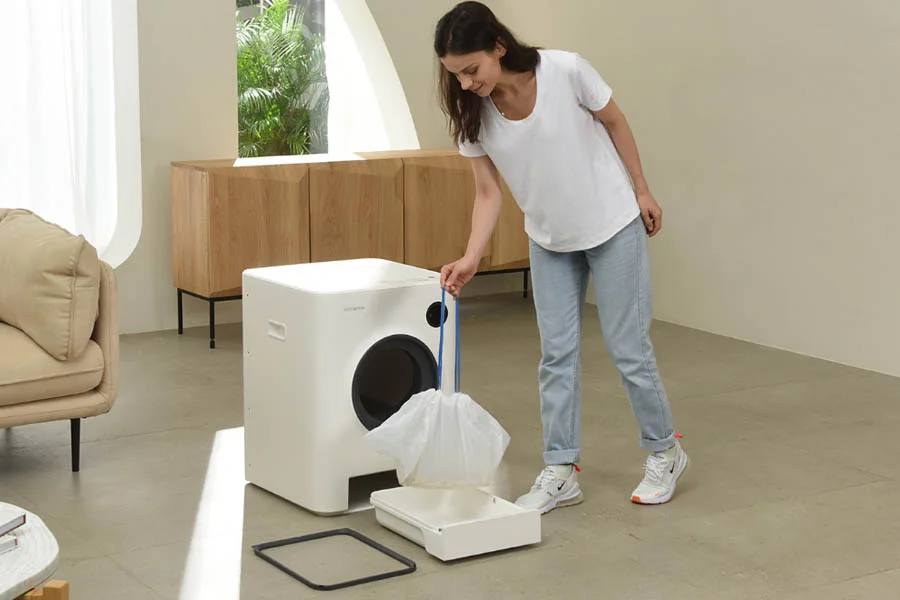 automatic litter box for large cats